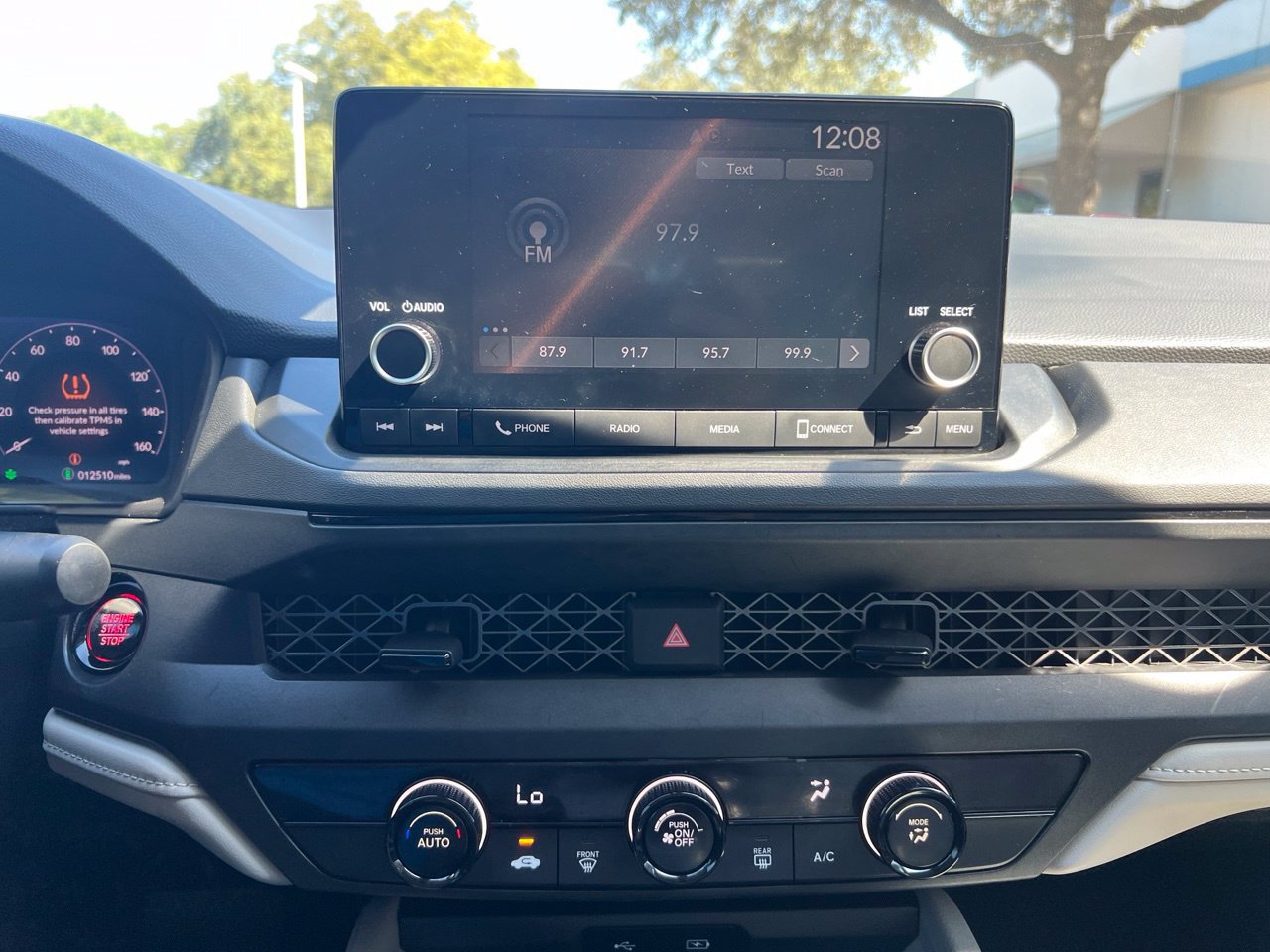 Used 2025 Honda Accord LX image 19