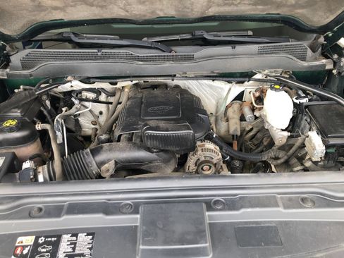 Used 2015 Chevrolet Silverado 2500 W/T w/ WT Convenience Package AWD/4WD image 3
