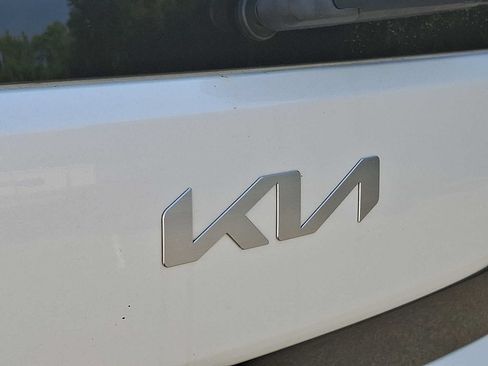 Used 2023 Kia Soul LX FWD image 30