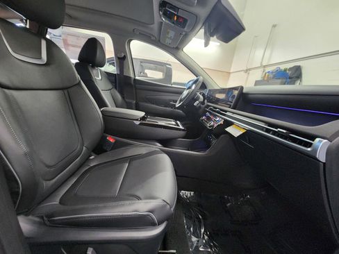 New 2026 Hyundai Tucson Limited image 28