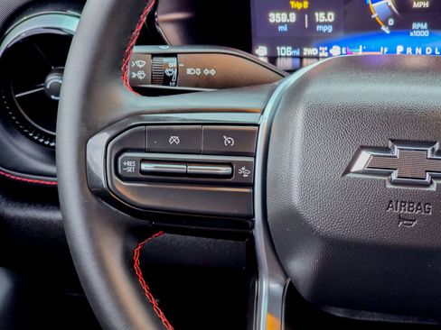 Used 2024 Chevrolet Colorado Z71 w/ Z71 Convenience Package 2 image 31