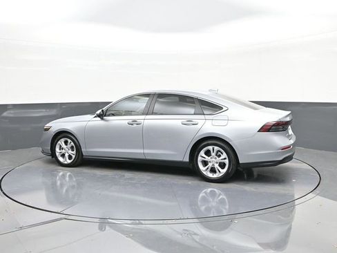 Certified 2025 Honda Accord LX image 5