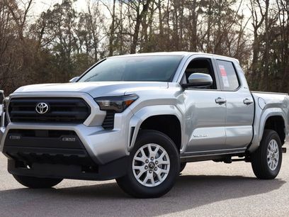 New 2026 Toyota Tacoma SR5