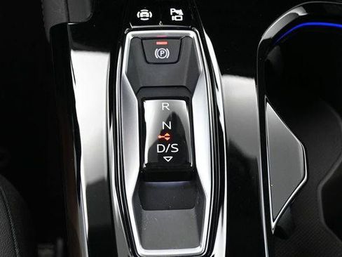 Used 2025 Audi Q5 Premium w/ Convenience Package AWD/4WD image 27