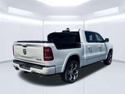 Used 2024 RAM 1500 Limited AWD/4WD image 12