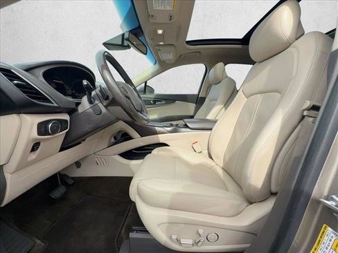 Used 2018 Lincoln MKX Reserve w/ Driver Assistance Package image 17