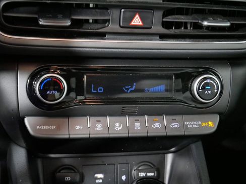 Used 2023 Hyundai Kona SEL w/ Convenience Package FWD image 30