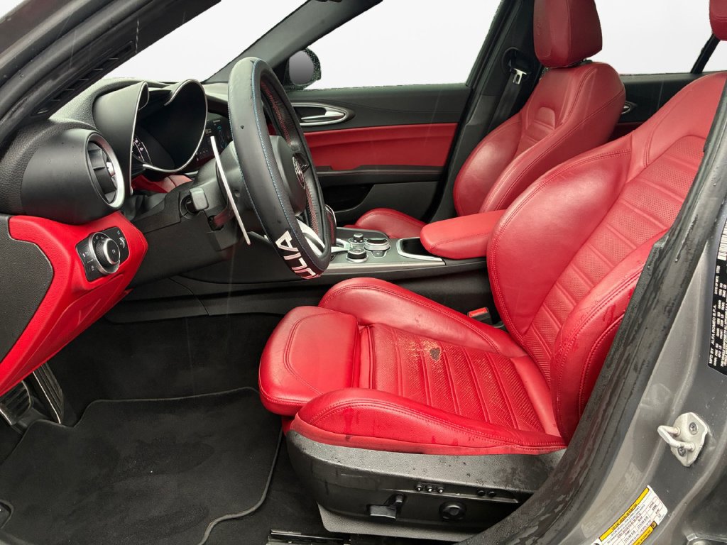 Used 2020 Alfa Romeo Giulia Ti Sport w/ Quick Order Package 22U Sport RWD image 18
