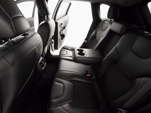 Certified 2021 Jeep Cherokee Trailhawk image 15