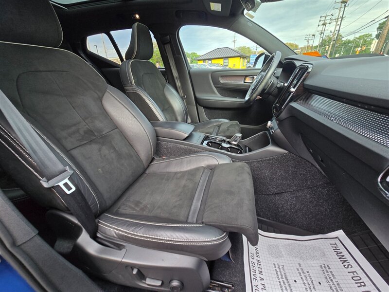 Used 2020 Volvo XC40 T5 R-Design w/ Protection Package Premier AWD/4WD image 13