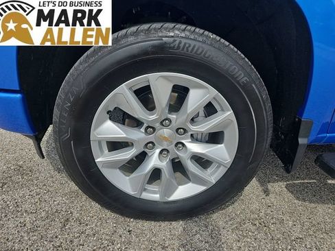 Used 2025 Chevrolet Silverado 1500 Custom AWD/4WD image 32