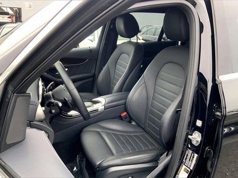 Used 2020 Mercedes-Benz GLC 300 4MATIC image 6