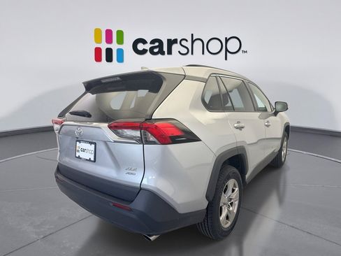 Used 2022 Toyota RAV4 XLE w/ Convenience Package AWD/4WD image 5