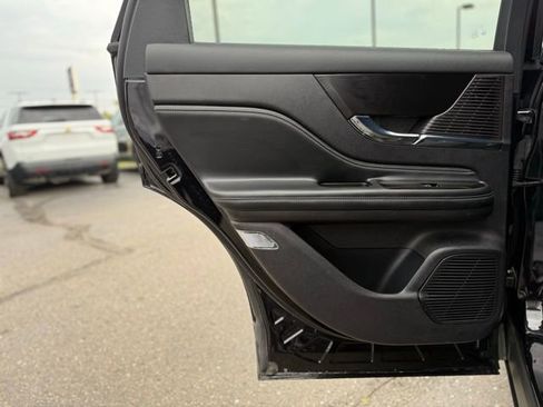 Used 2022 Lincoln Corsair AWD w/ Equipment Group 101A image 18