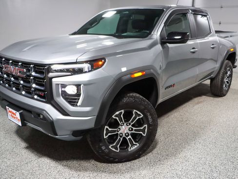 Used 2024 GMC Canyon AT4 w/ AT4 Premium Package AWD/4WD image 34