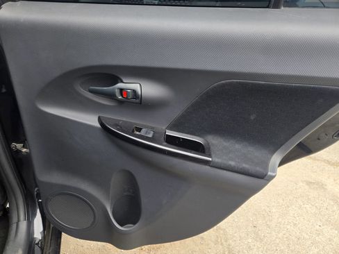 Used 2009 Scion xD image 17