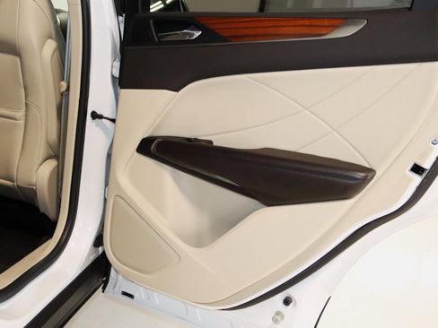 Used 2017 Lincoln MKC Select w/ Lincoln MKC Climate Package image 62