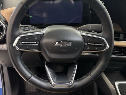 Certified 2025 Chevrolet Equinox ACTIV w/ Safety and Technology Package image 11