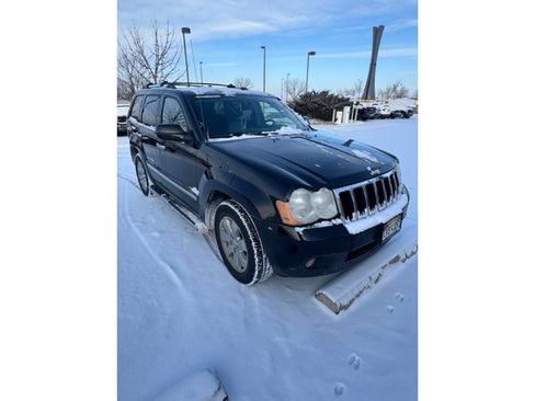Used 2010 Jeep Grand Cherokee Limited w/ Mopar Chrome Edition Group image 2