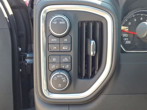 Used 2022 Chevrolet Silverado 1500 RST AWD/4WD image 21