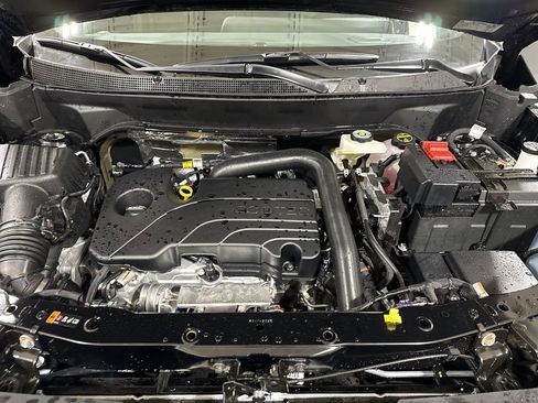 New 2026 Chevrolet Equinox LT w/ Safety and Technology Package AWD/4WD image 25