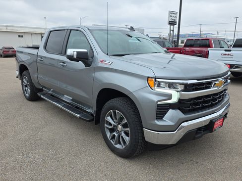 New 2026 Chevrolet Silverado 1500 LT w/ Z71 Off-Road Package image 2