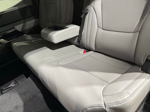 New 2026 Toyota Tundra Limited AWD/4WD image 18