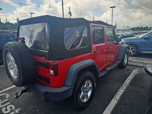 Used 2014 Jeep Wrangler Unlimited Sport w/ Quick Order Package 24S AWD/4WD image 7