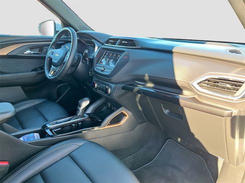 Used 2023 Chevrolet TrailBlazer ACTIV image 27