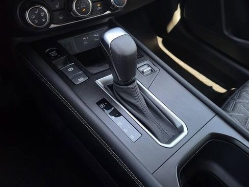 New 2025 Nissan Kicks SV w/ SV Premium Package image 22