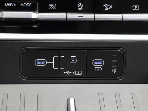 Used 2025 Hyundai Santa Fe SEL image 22