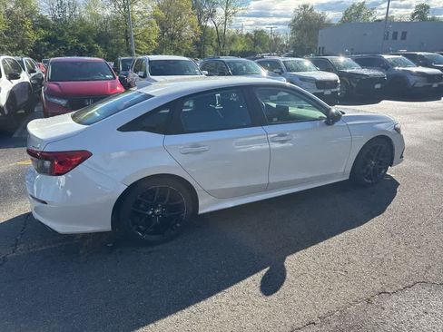 Used 2023 Honda Civic Sport image 13