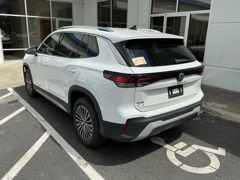 Used 2025 Volkswagen Tiguan S AWD/4WD image 10