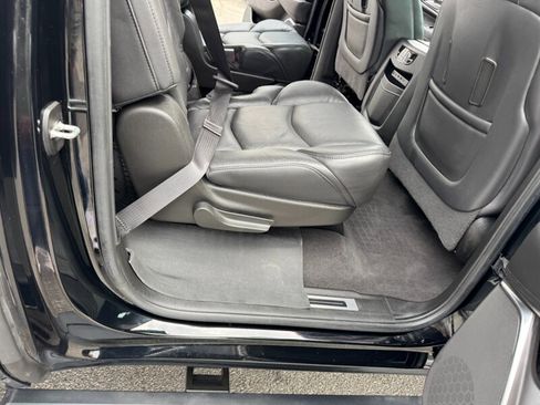 Used 2020 Cadillac Escalade ESV Premium Luxury image 51