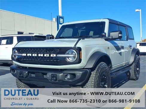 Used 2023 Ford Bronco Wildtrak image 3