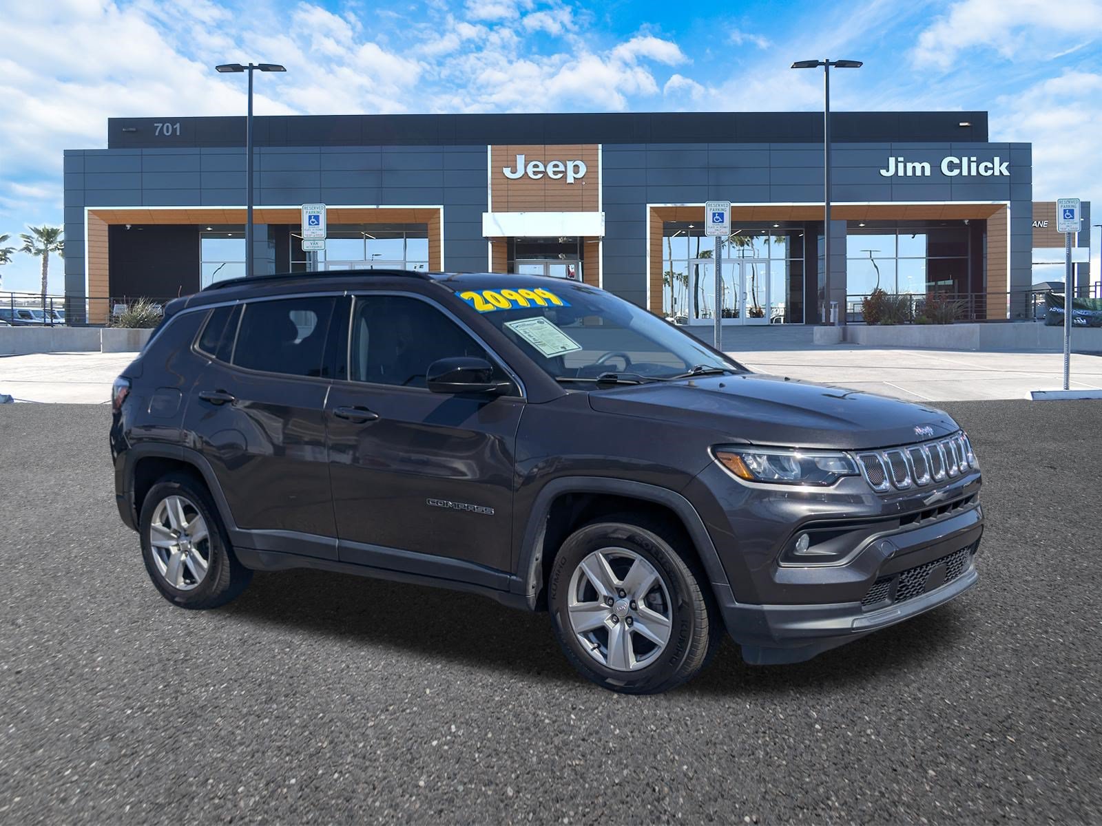 Certified 2022 Jeep Compass Latitude FWD image 1
