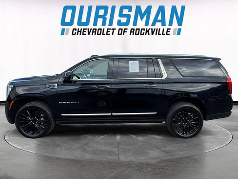 Used 2026 GMC Yukon XL Denali w/ Denali Reserve Package AWD/4WD image 3