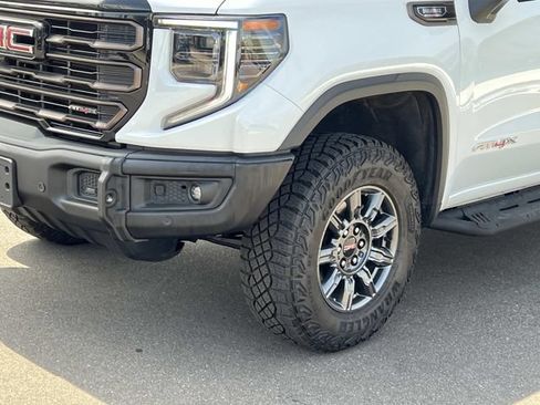 Used 2025 GMC Sierra 1500 AT4X AWD/4WD image 7
