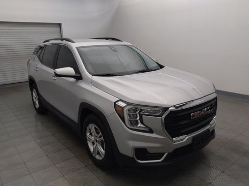 Used 2022 GMC Terrain SLE w/ Driver Convenience Package FWD image 13