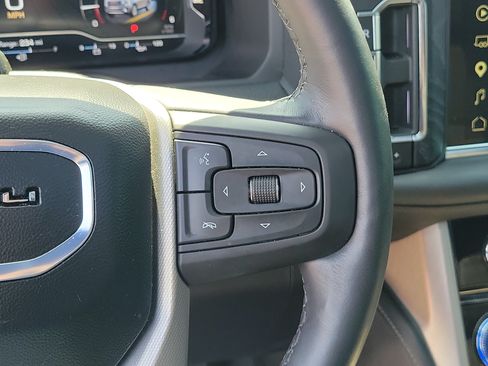 Used 2024 GMC Yukon Denali w/ Advanced Technology Package AWD/4WD image 21