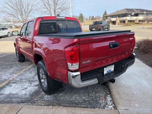 Used 2016 Toyota Tacoma SR5 image 5