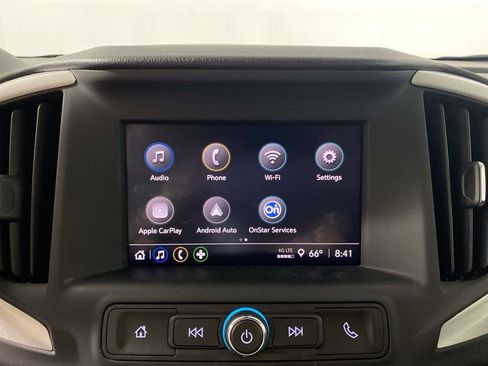 Used 2024 GMC Terrain SLE w/ Driver Convenience Package FWD image 16