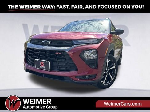Used 2021 Chevrolet TrailBlazer RS w/ Sun and Liftgate Package AWD/4WD image 1