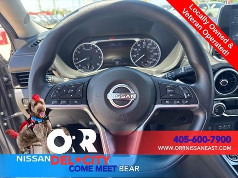 Used 2025 Nissan Sentra SV FWD image 17