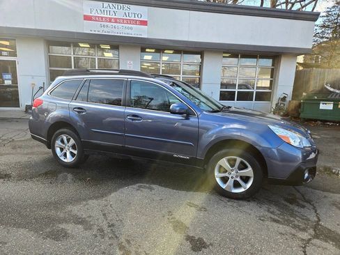 Used 2014 Subaru Outback 2.5i Limited image 24