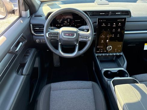 New 2026 GMC Terrain Elevation w/ Black Edition AWD/4WD image 28