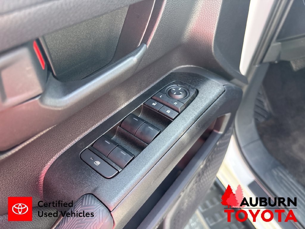 Certified 2025 Toyota 4Runner SR5 AWD/4WD image 11