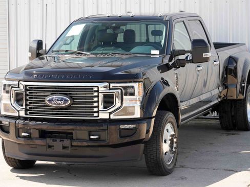 Used 2022 Ford F450 Limited w/ FX4 Off-Road Package image 54