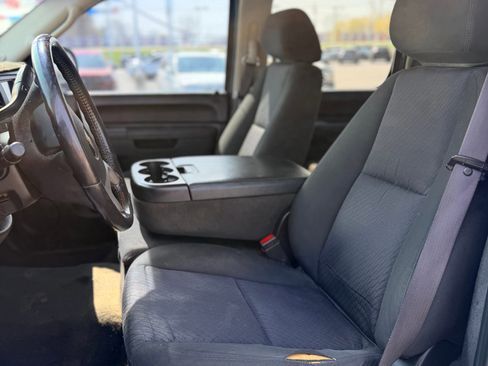 Used 2010 Chevrolet Silverado 1500 LT w/ Power Pack Plus image 9