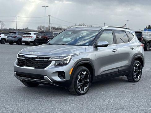 Used 2024 Kia Seltos EX image 27